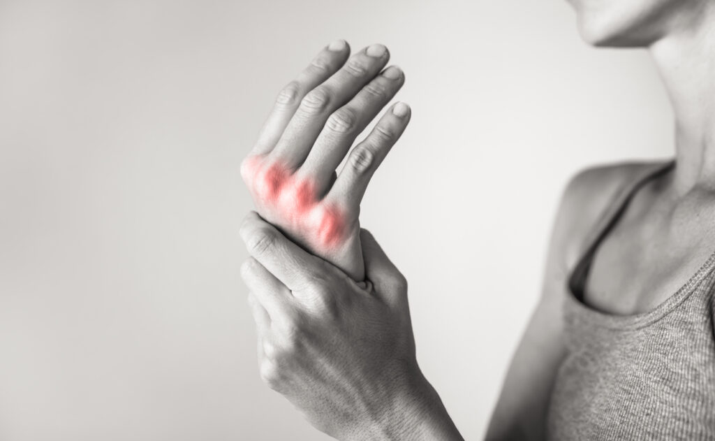 La artrosis afecta principalmente a rodillas, caderas, manos y columna vertebral.