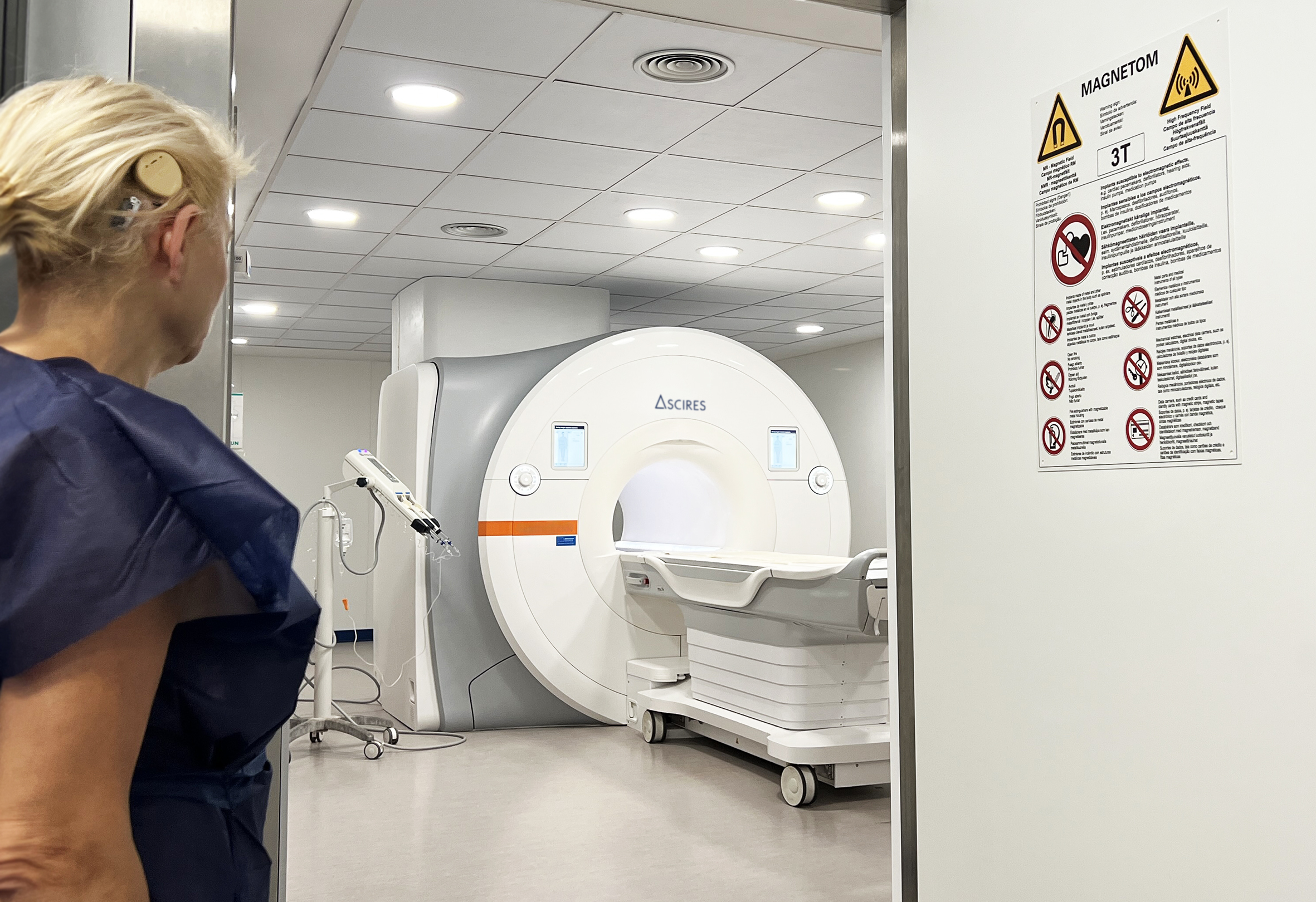 Ascires ha desarrollado un protocolo para facilitar resonancias magnéticas seguras a pacientes con dispositivos electrónicos e implantes metálicos.